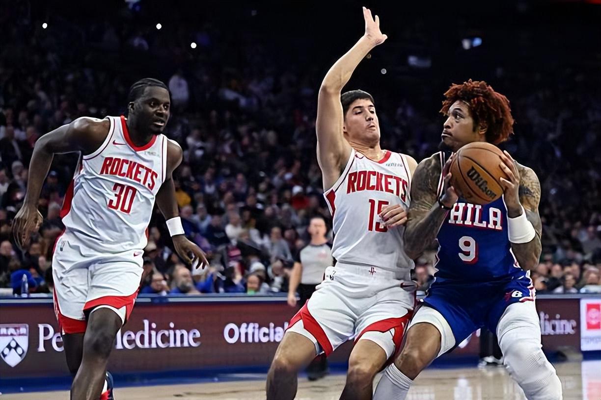 开云体育平台app-攻防两端都完爆了火箭！76人锋线大将的状态看起来相当不错？