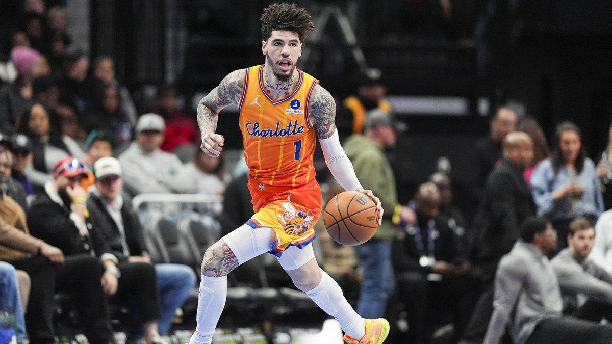 开云体育app-历史性的胜利，黄蜂队以大比分领先优势击败76人队，创造队史纪录