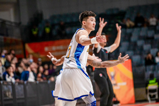 开云体育官方app-浙江广厦拒绝爆冷！全力淘汰吉林男篮，孙铭徽爆发，央视直播