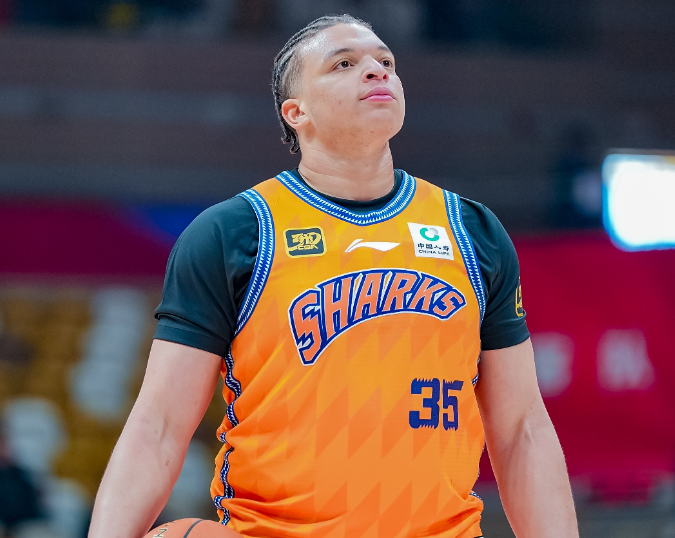 开云体育app-上海双杀北控成20胜第2队 洛夫顿24+10豪斯首秀21+6+6+5